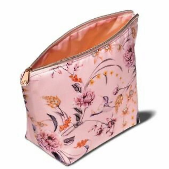 NWT Boat Clutch Makeup Bag from Sonia Kashuk
